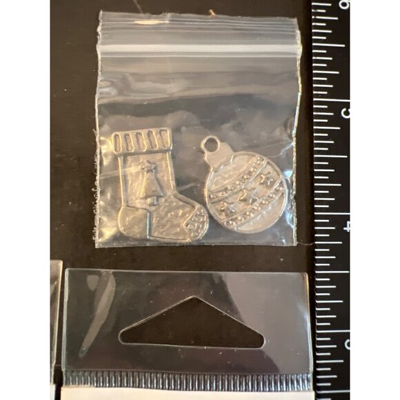 The Stamp Doctor Snowflake Eyelets & Metal Christmas Charms Set - Picture 2 of 3